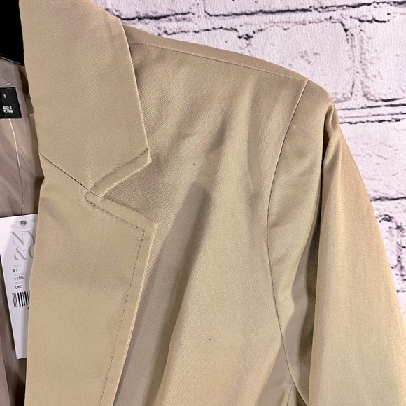 New York & Company. New Ladies Tan Blazer with button down front. Size 6. - Picture 8 of 14